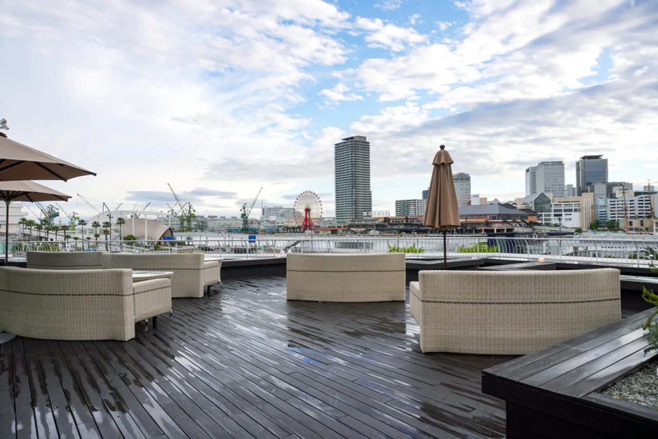 オーシャン×相楽園　コラボディナー　テラス昼