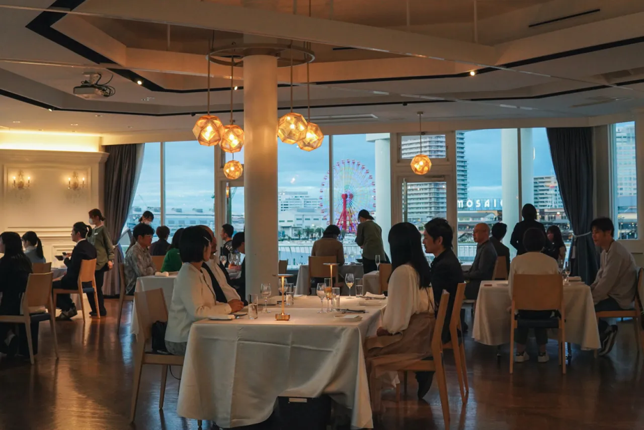 オーシャン×相楽園　コラボディナー　薄暮