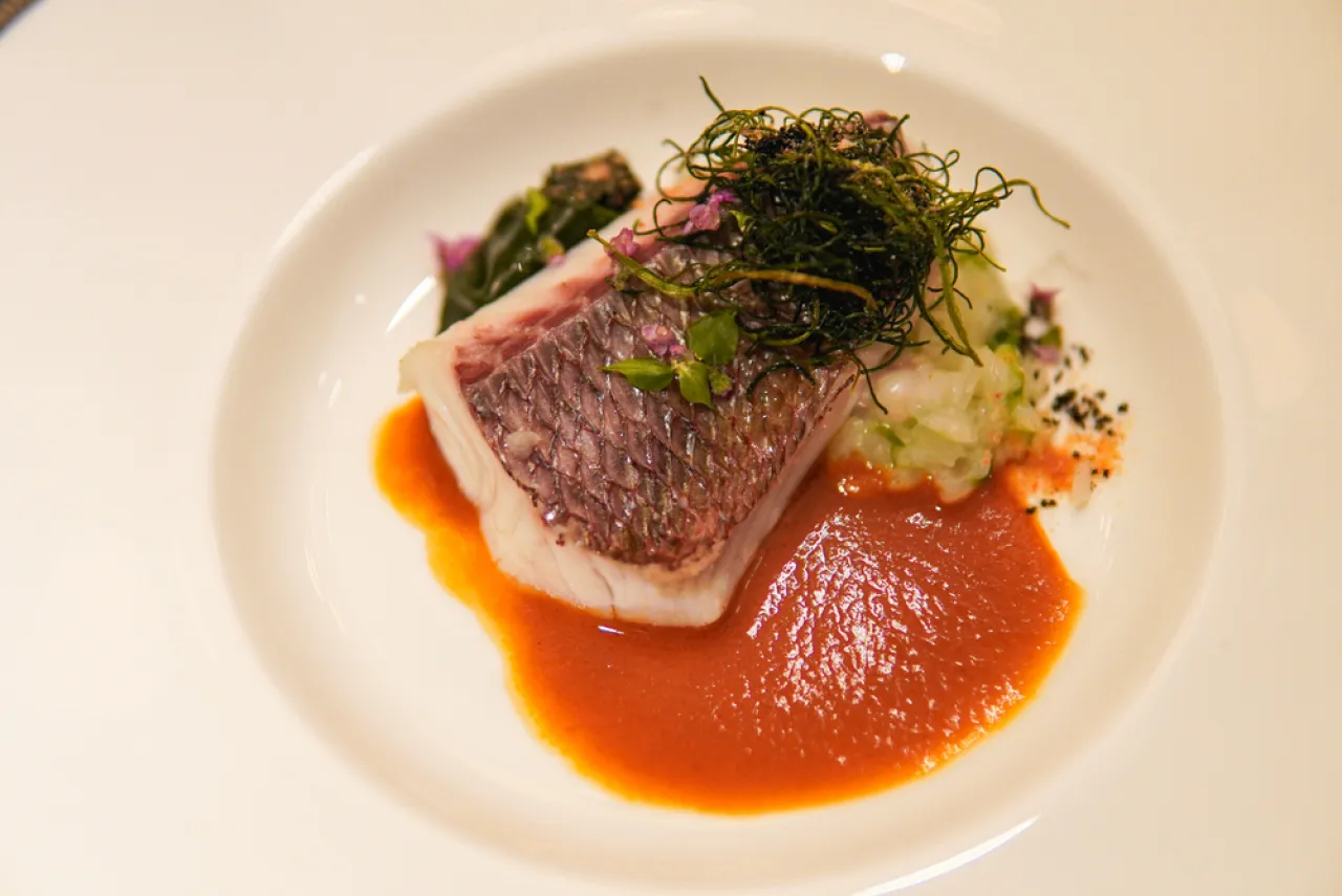 オーシャン×相楽園　コラボディナー　鯛